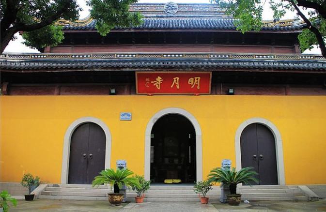 30岁孙怡热辣妩媚,一袭粉红无肩裙彰显魔鬼身材,腰臀比例绝佳
